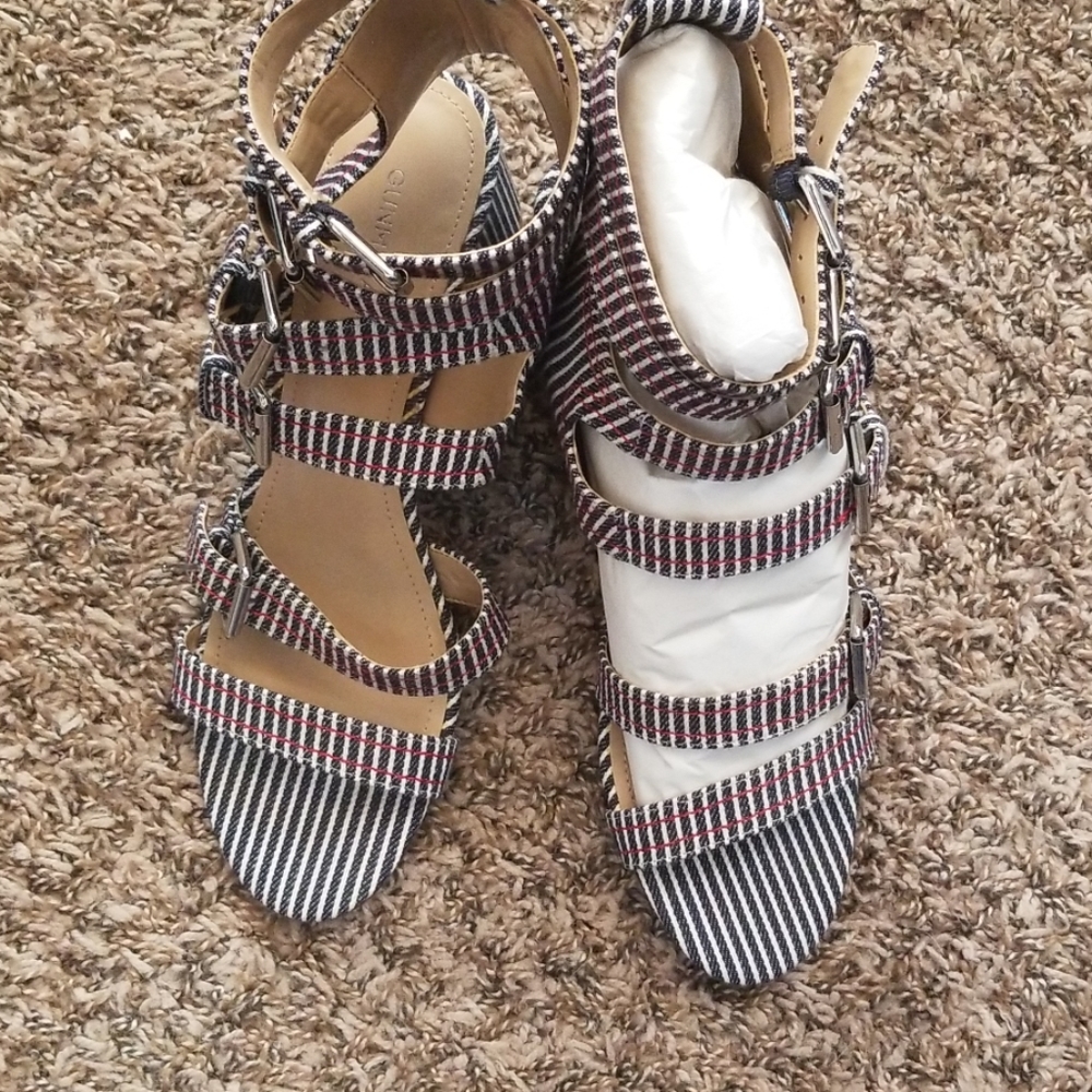 9.5 Gunmetal 6 strap sandals